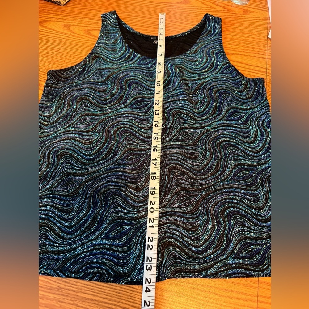NWOT 2 pc Elegant Black Top w/Blue Glittery Threads -Beautiful Flattering Design - Picture 8 of 13